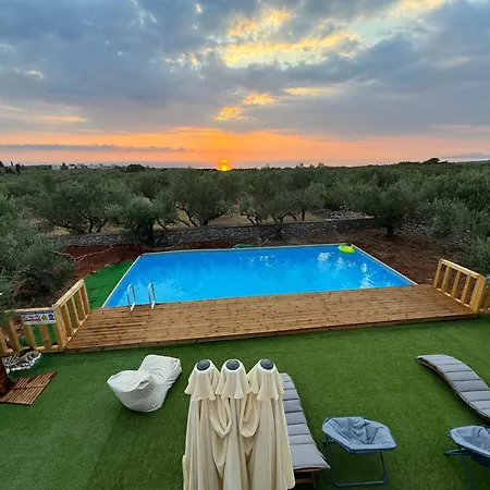Elements Of Diros Guest house 3*