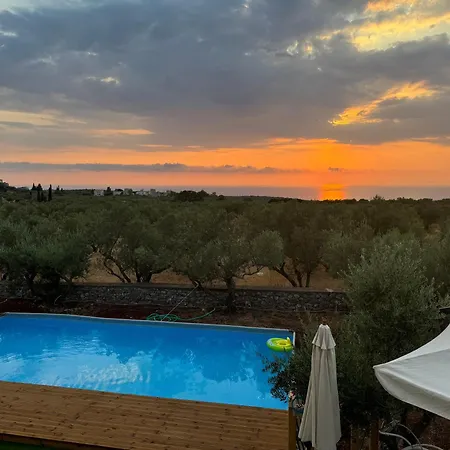 Elements Of Diros Penzion