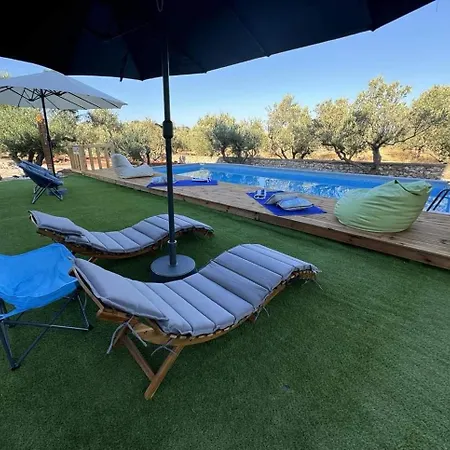 Guest house Elements Of Diros