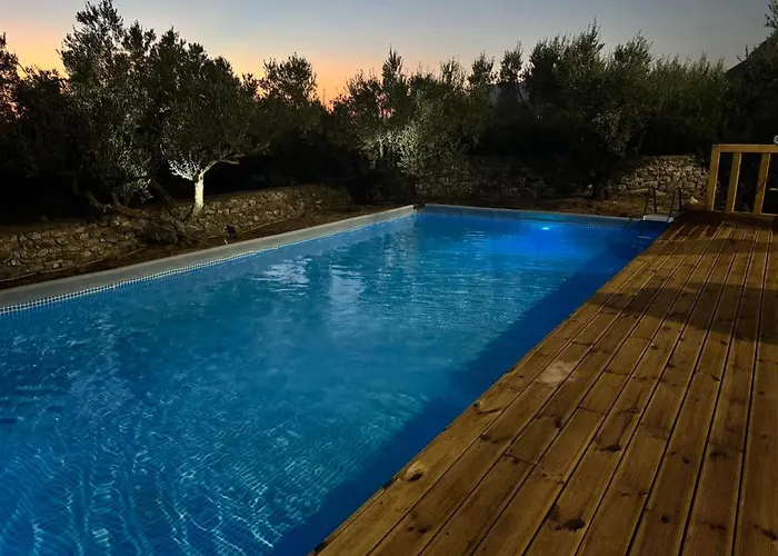 Elements Of Diros Vendégház Pírgos Dhiroú