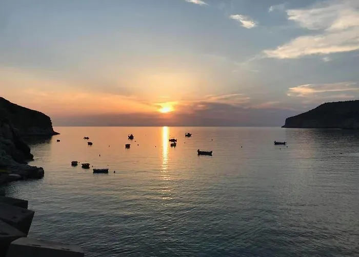 Casa de hóspedes Elements Of Diros Pírgos Dhiroú