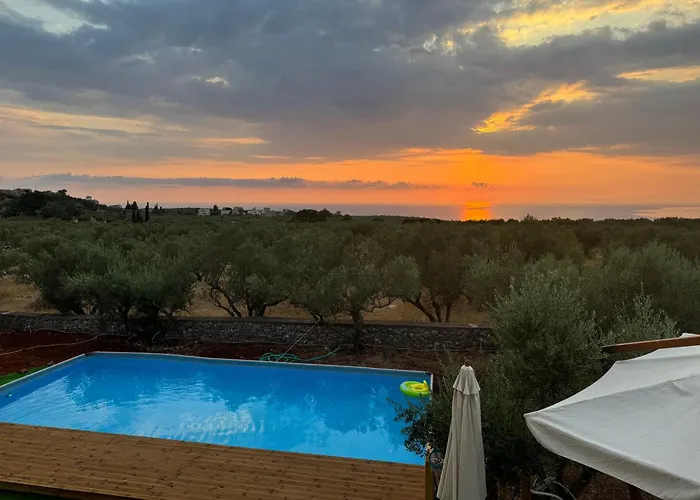 Elements Of Diros Casa de hóspedes